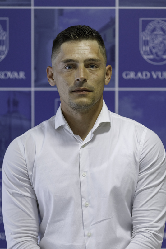 NEMANJA SAVANOVIĆ